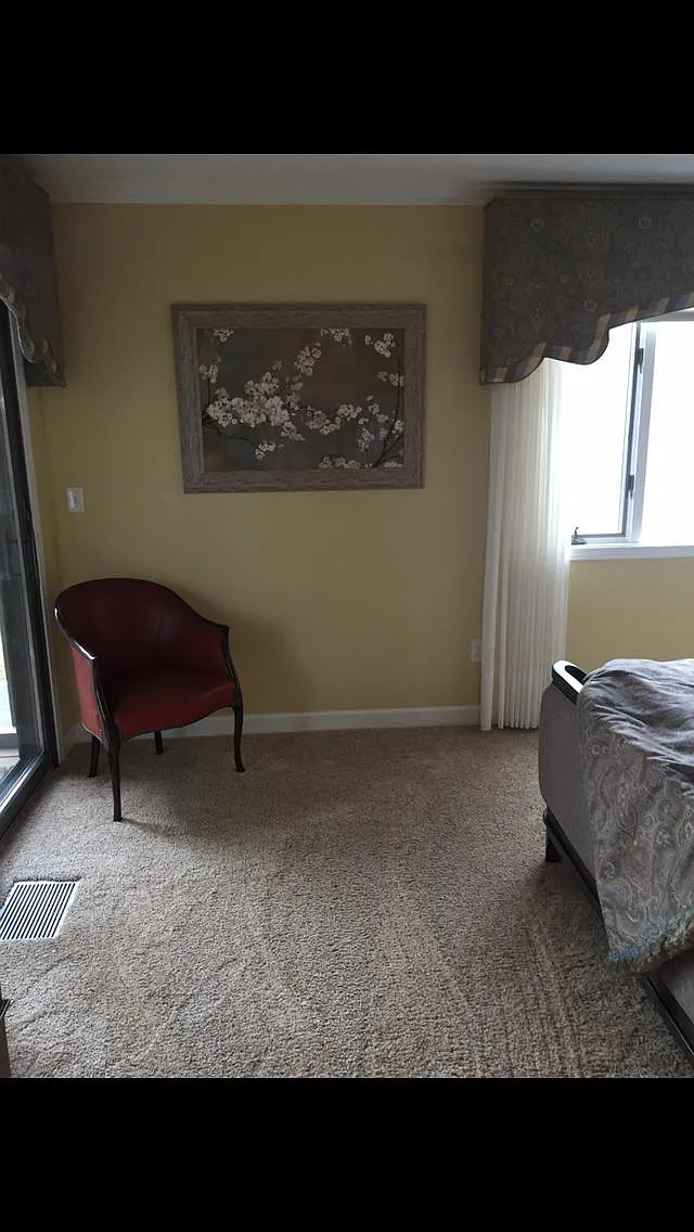 87 Willow Rd B-1