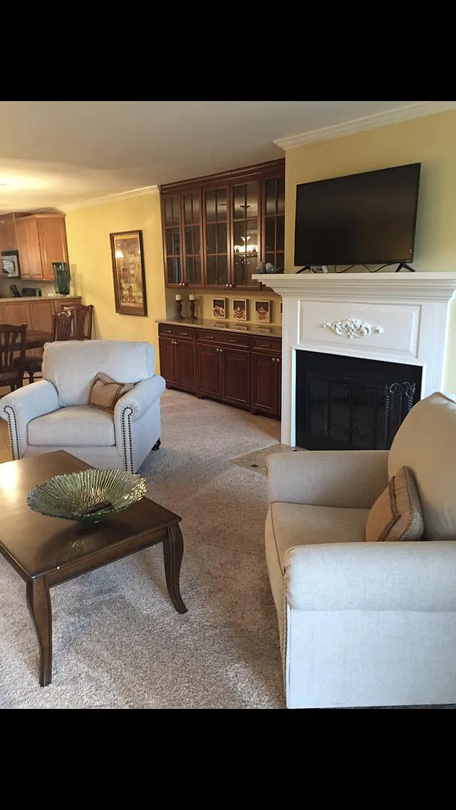 87 Willow Rd B-11