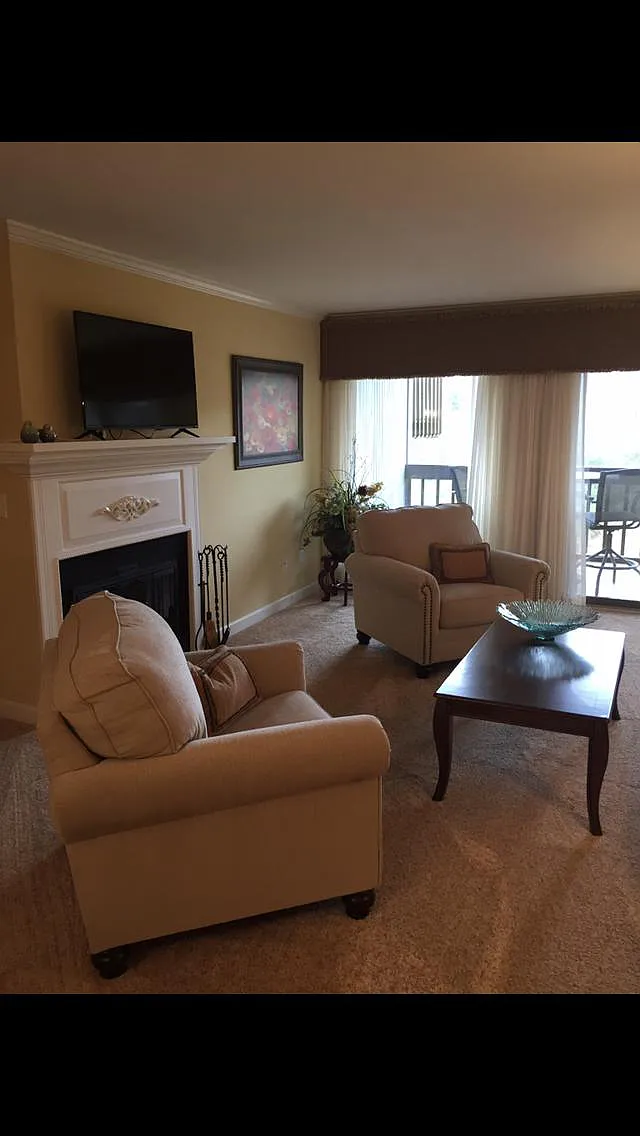 87 Willow Rd B-30
