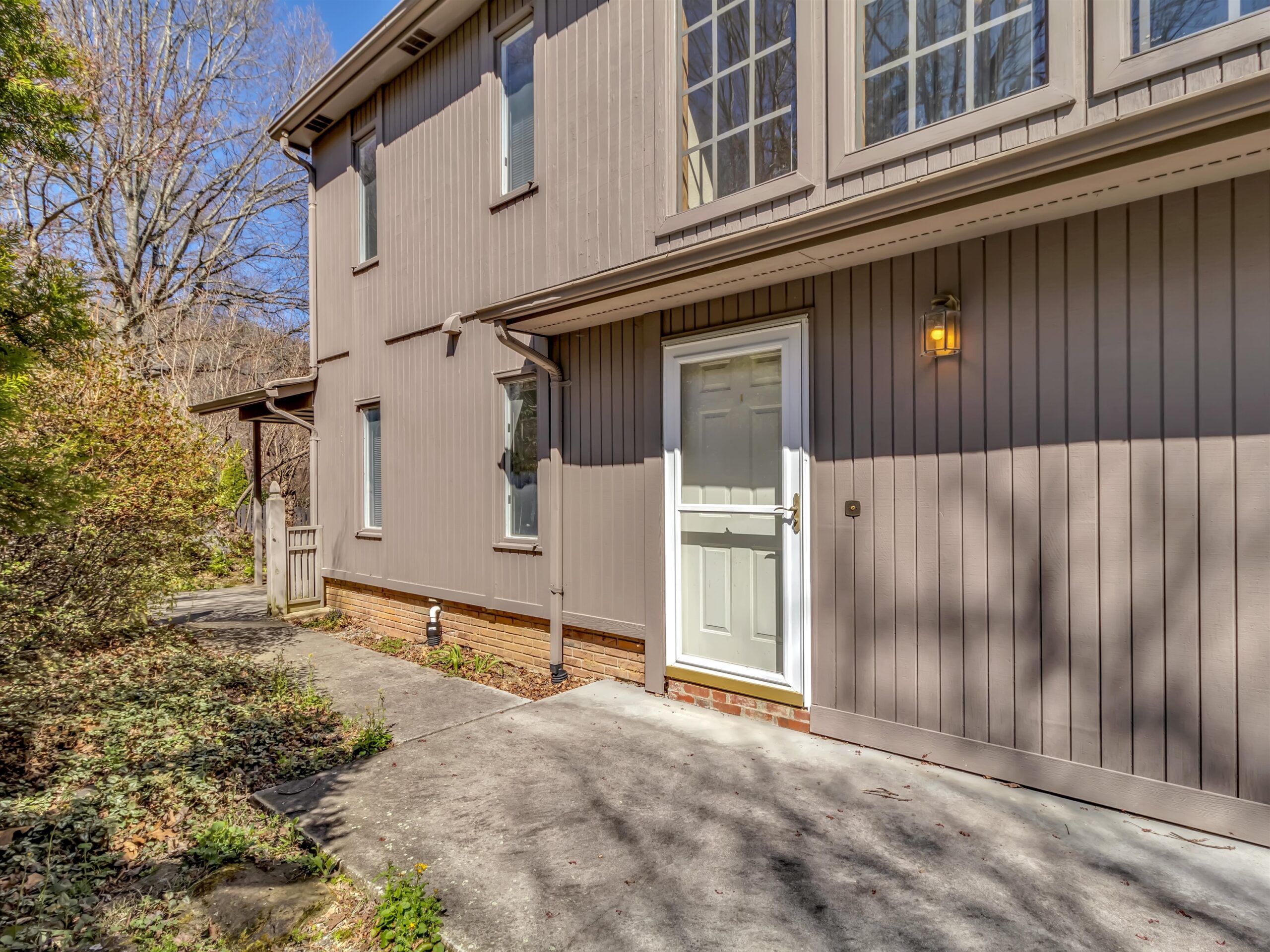 07-41 Balsam Shadows Rd _ (6)